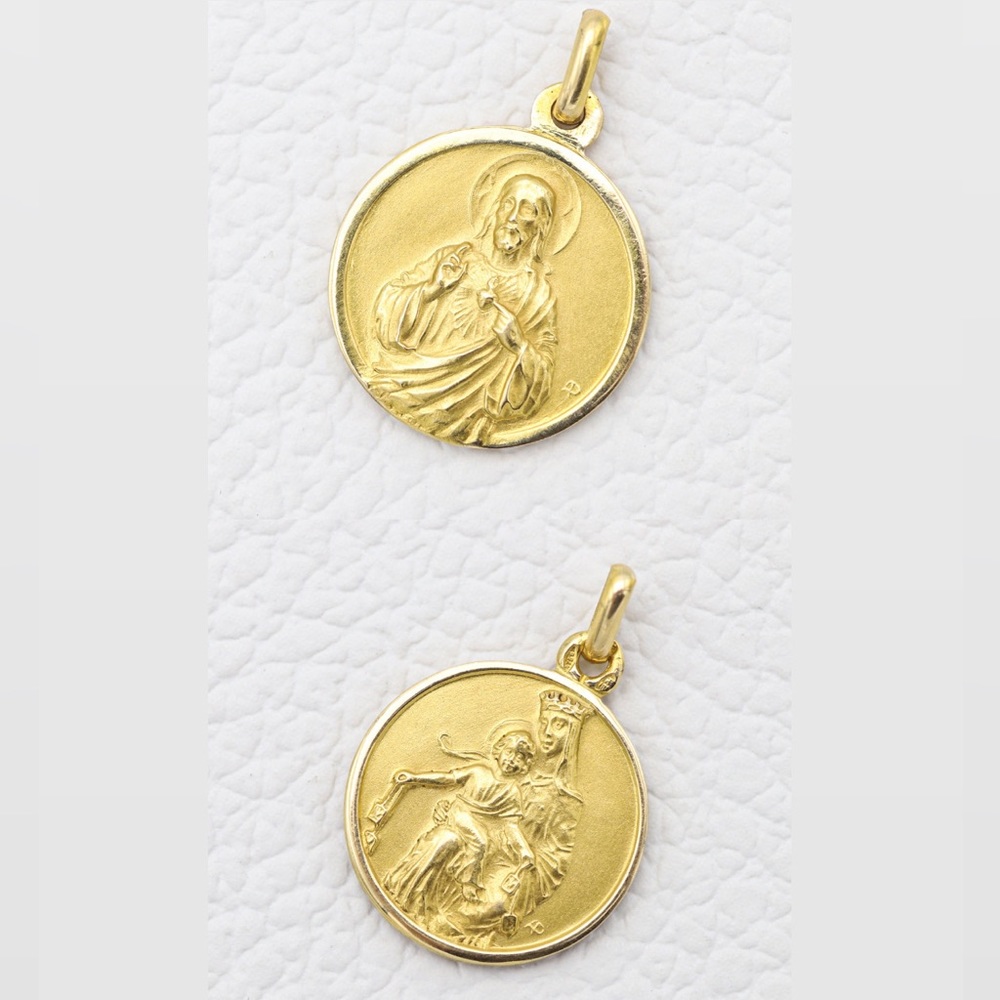 Vintage Solid 18k Gold Scapular Pendant